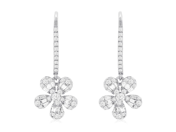 Diamond Drop Earrings in 14 kt White Gold