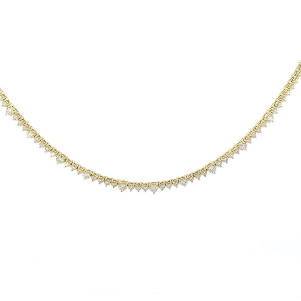 3.11 carat Diamond Necklace in 18 kt Yellow Gold