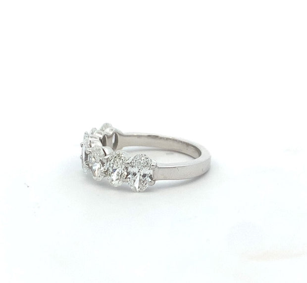 Diamond Ring with Oval Diamonds in 14 kt White Gold
