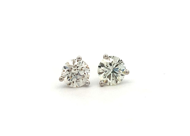 2.05 carat Diamond Stud Earrings in 14 kt White Gold