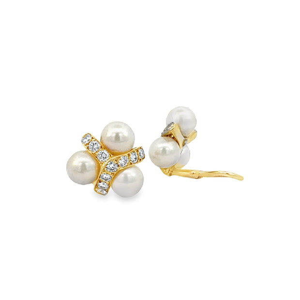 Pearl and Diamond Earrings in 14 kt Yellow Gold