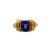 Vintage Tanzanite and Diamond Ring in 18 kt Yellow Gold