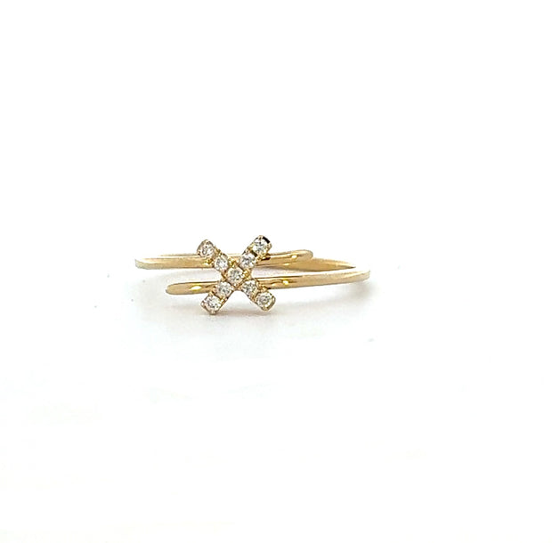 Diamond "X" Ring in 14 kt Yellow Gold