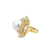 South Sea Pearl and Diamond Ring in 14 kt Yellow Gold