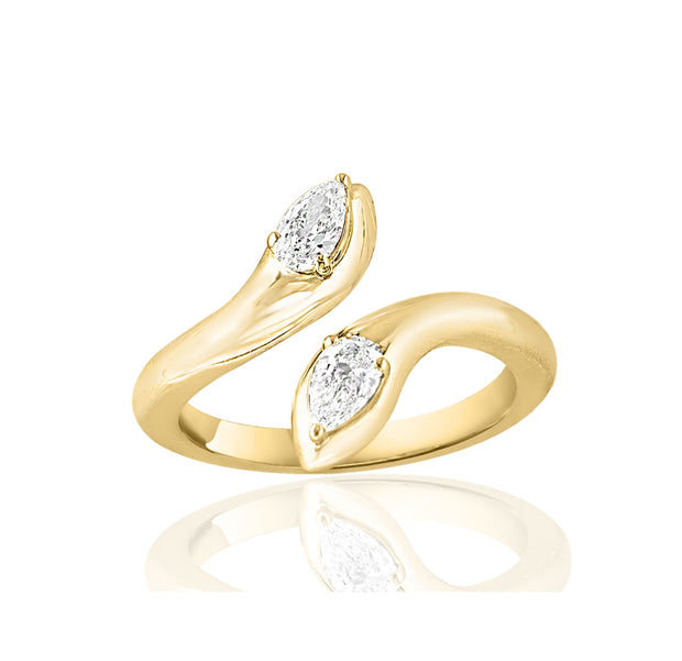 Diamond Snake Ring in 14 kt Yellow Gold