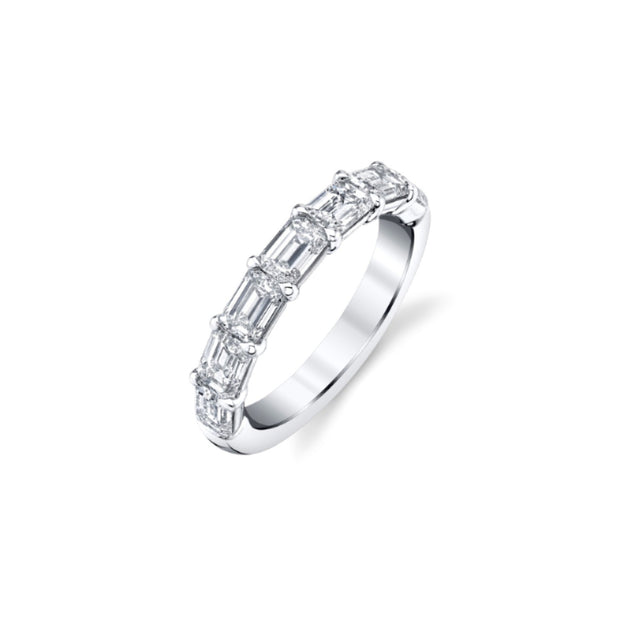 Emerald Cut Diamond Band in 18 kt White Gold