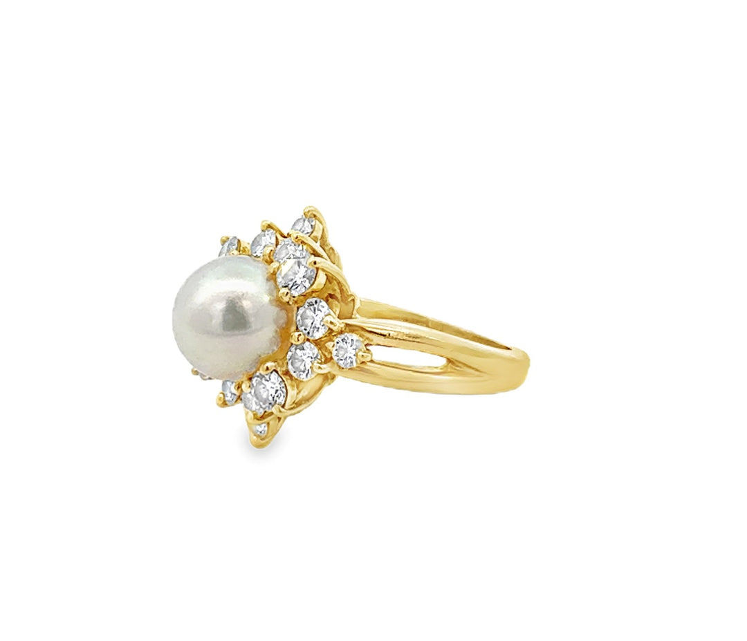 Vintage Mikimoto Pearl and Diamond Ring in 18 kt Yellow Gold