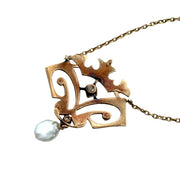 Antique Pearl and Diamond Necklace in 14 kt Yellow Gold