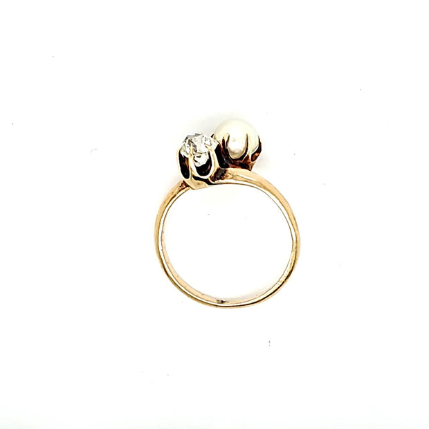 Antique Pearl and Old Mine Cut Diamond Ring in 14 kt Yellow Gold