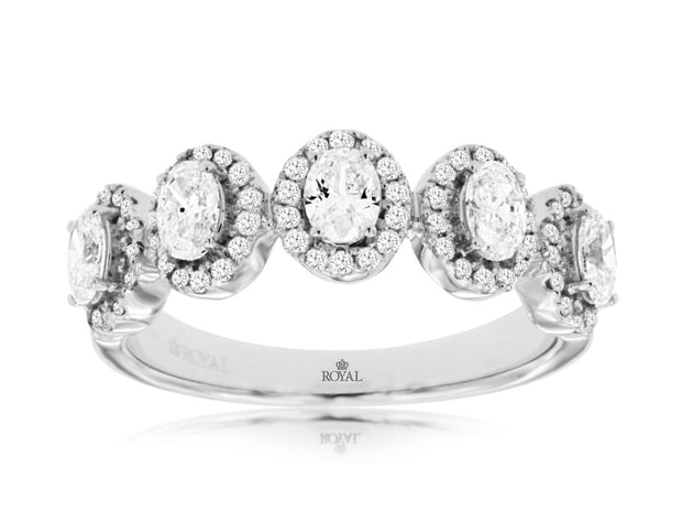 Diamond Halo Fashion Ring in 14 kt White Gold