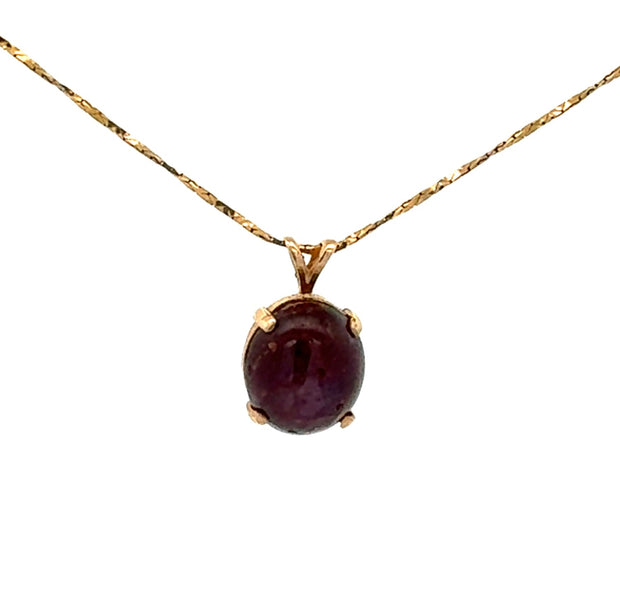 Star Ruby Pendant in 14 kt Yellow Gold