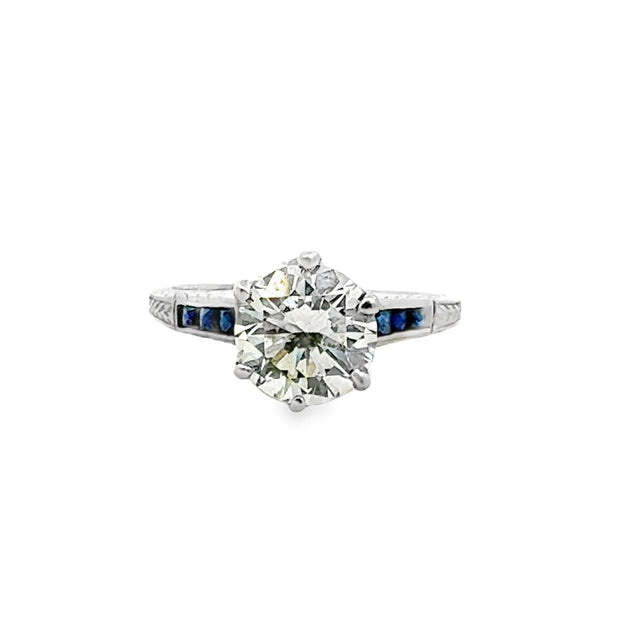 1.64 carat Vintage Diamond and Sapphire Ring in 18 kt White Gold