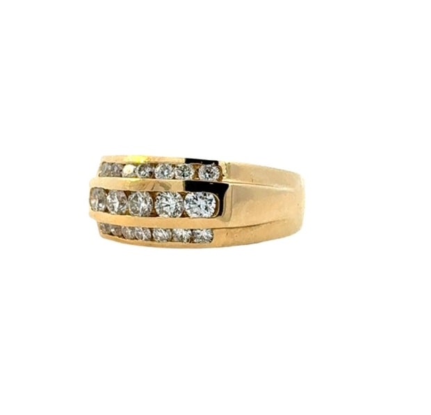 Men's Diamond Ring in 14 kt Yellow Gold