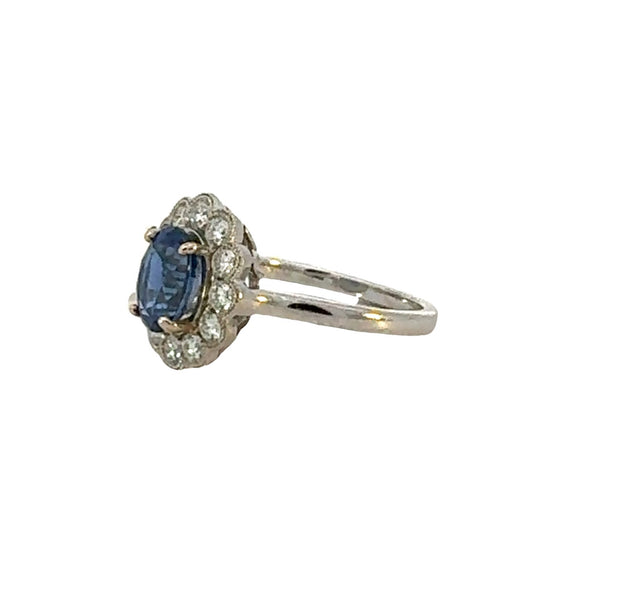Sapphire and Diamond Ring in 18 kt White Gold