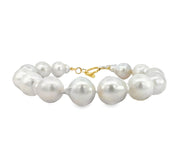Baroque Pearl Bracelet with a 14 kt Yellow Gold Clasp