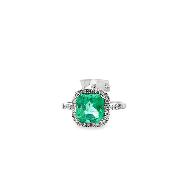 Emerald and Diamond Ring in 14 kt White Gold