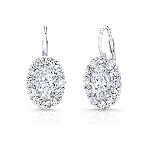 Oval Brilliant Cut Diamond Earrings in 18 kt White Gold