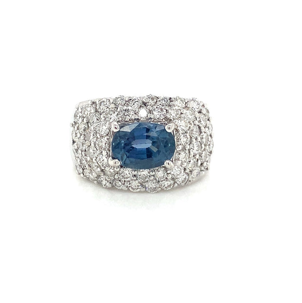 Sapphire and Diamond Ring in 14 kt White Gold