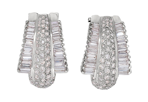 4.55 carat Diamond Earrings in 18 kt White Gold