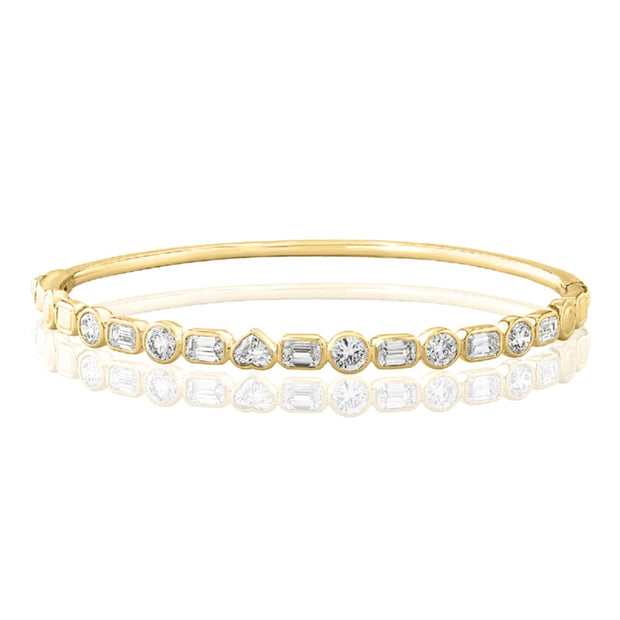 Diamond Bangle Bracelet in 14 kt Yellow Gold