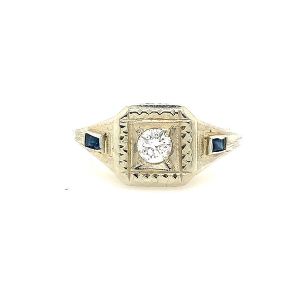 Art Deco Diamond Filigree Ring in 14 karat White Gold