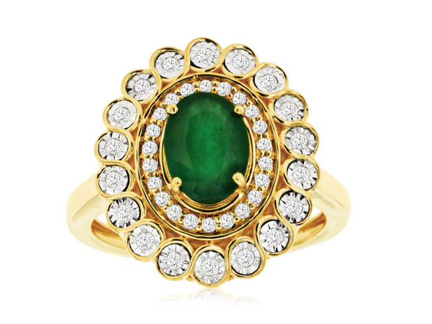 Emerald and Diamond Ring in 14 kt yellow gold