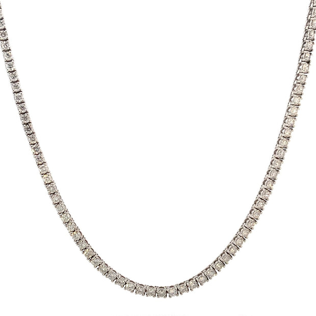 5.52 carat Diamond Necklace in 14 kt White Gold