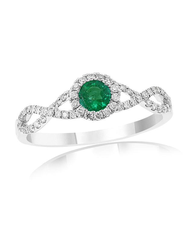 Emerald and Diamond Ring in 14 kt White Gold